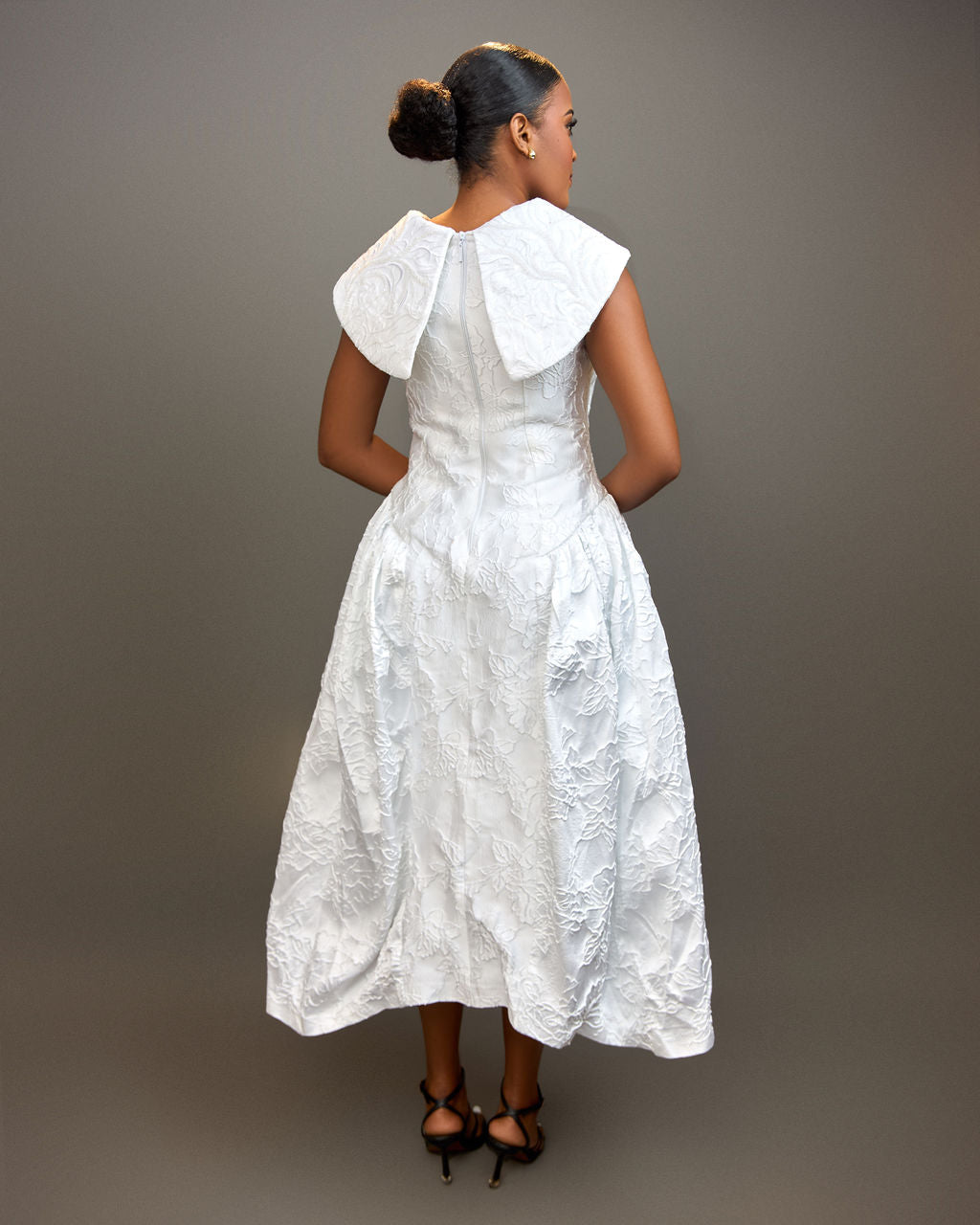 Naadei Dress - White