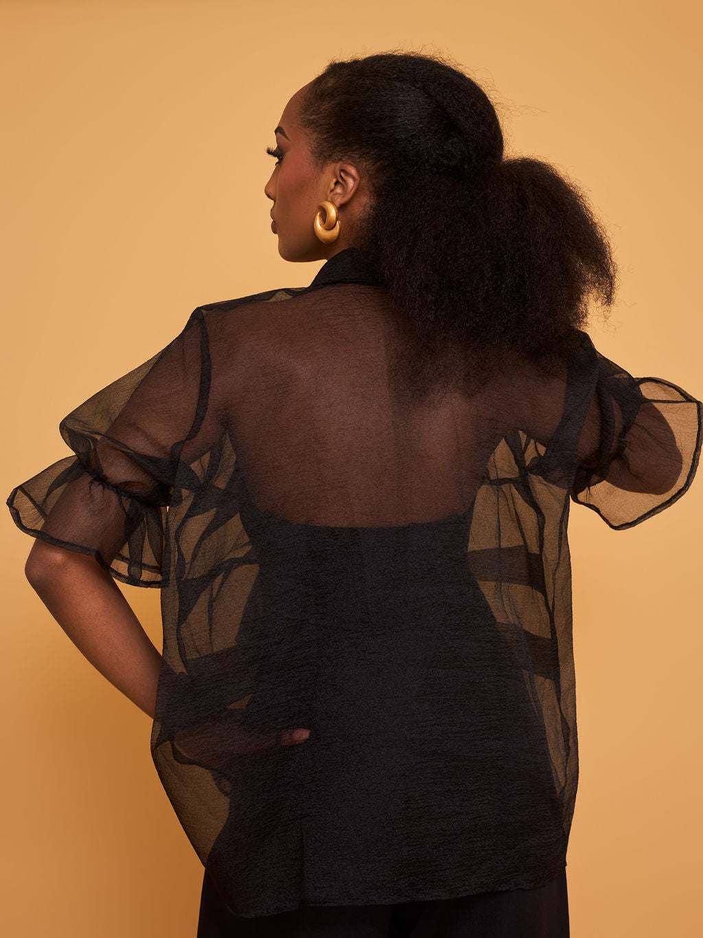 BUBBLE PLEATED BLOUSE - BLACK