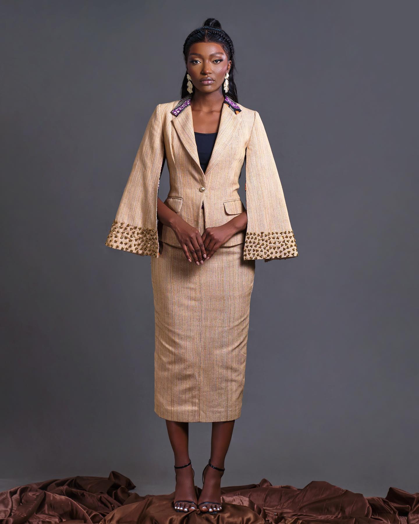 Veste courte perlée Adinkra